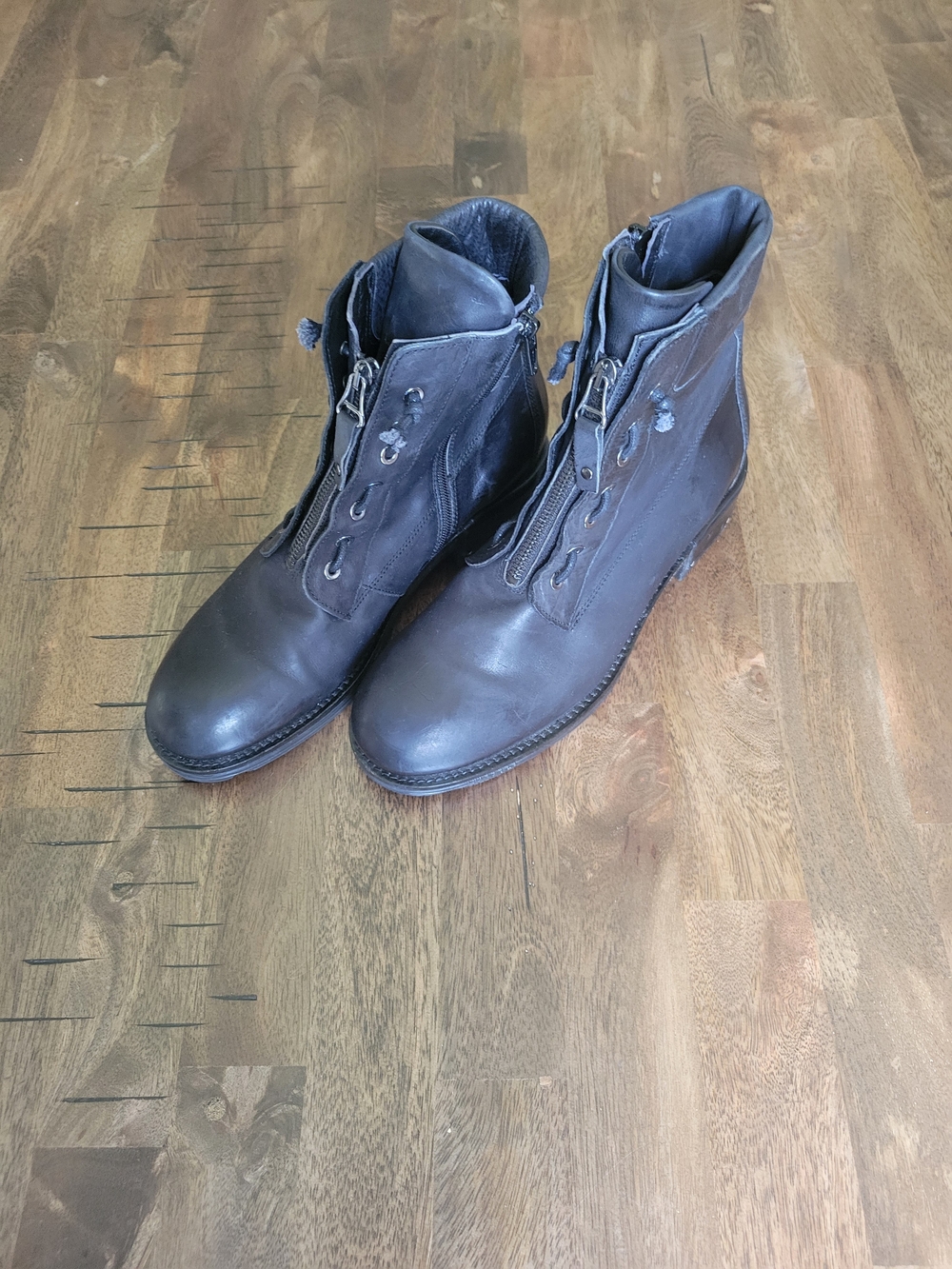L'idea by Lori Black/Leather (Made In Italy)